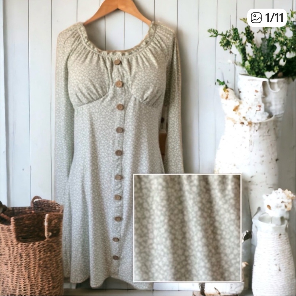 Light Green Floral Button-Front Peasant Dress - Picture 8 of 8